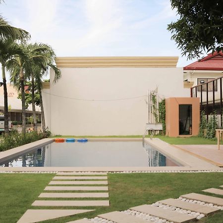 Reddoorz Premium @ Wireless Mandaue Cebu Hotel Екстериор снимка
