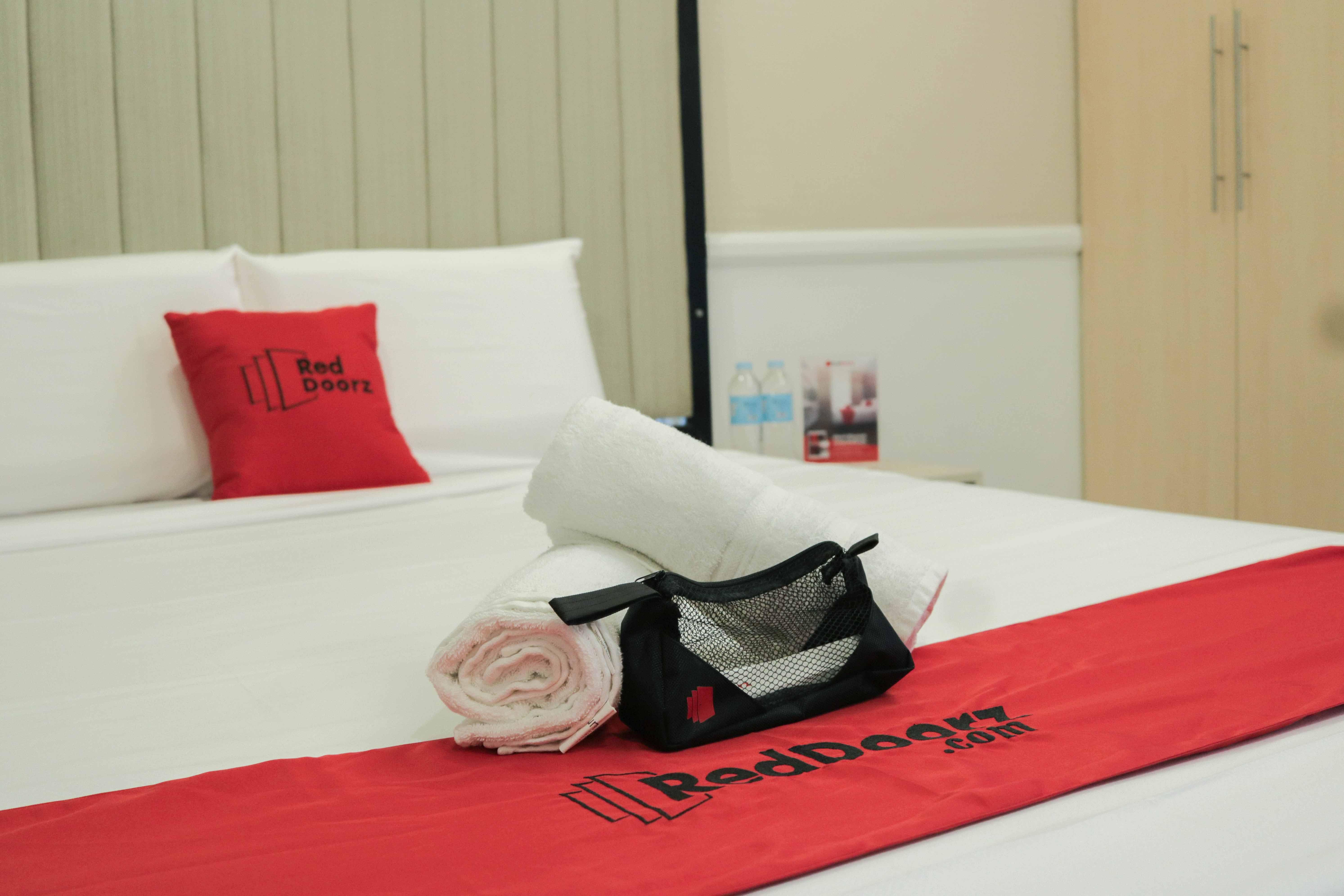 Reddoorz Premium @ Wireless Mandaue Cebu Hotel Екстериор снимка